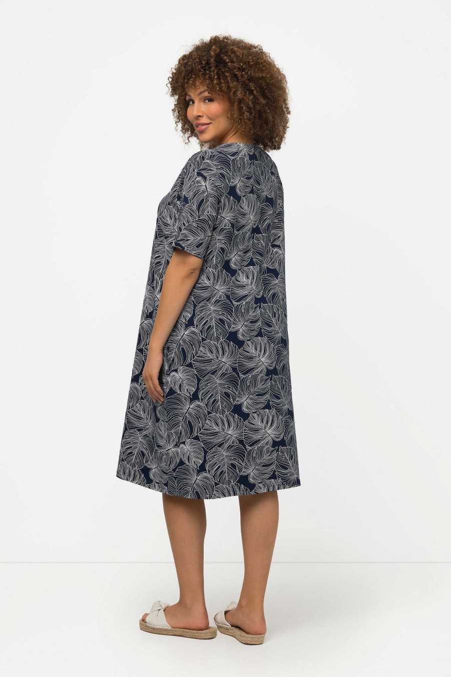 Dresses | Ulla Popken Black Monstera Print Short Sleeve Midi Dress