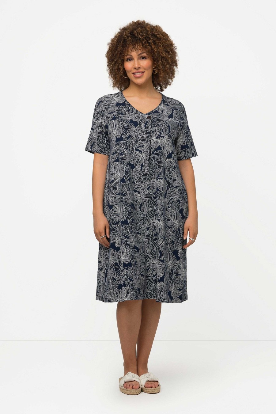 Dresses | Ulla Popken Black Monstera Print Short Sleeve Midi Dress