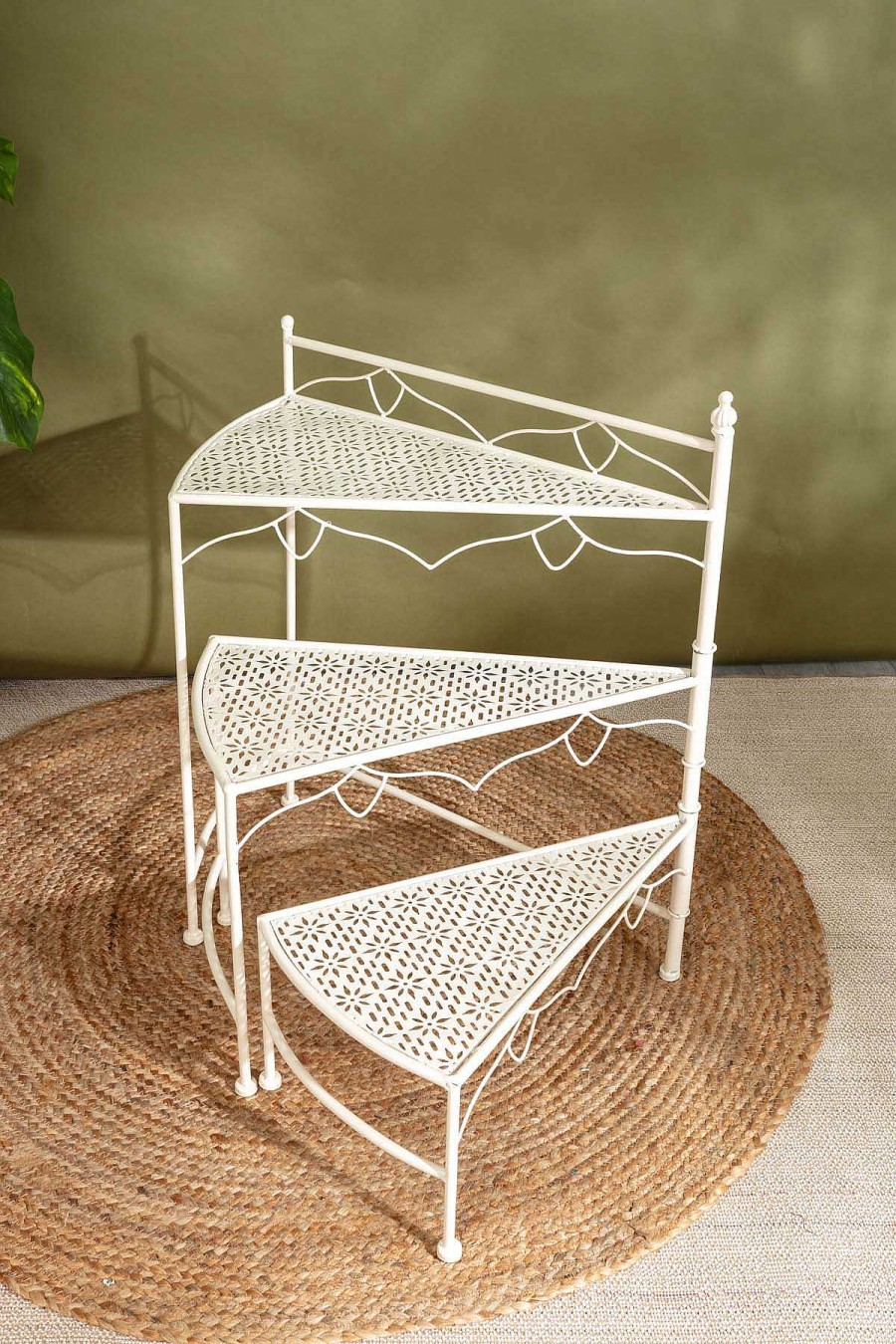 Homeware | Carraig Donn HOME 3 Step Plant Stand