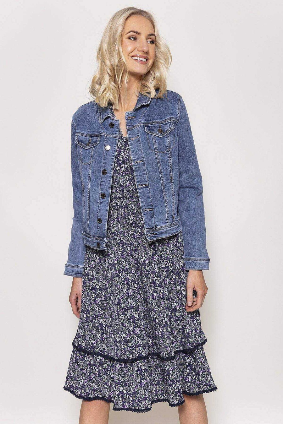 Coats & Jackets | Kelly & Grace Weekend Denim Jacket In Medium Blue