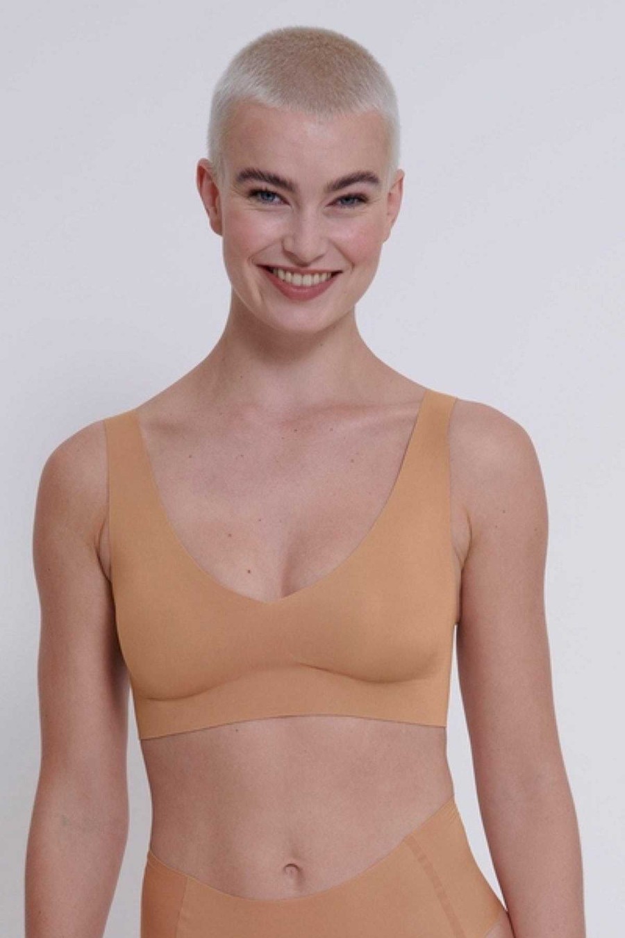 Lingerie | Sloggi Zero Feel V-Neck Bralette In Nude