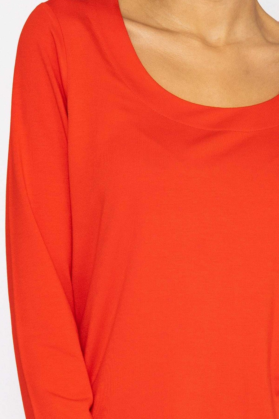 Tops & Blouses | Kelly & Grace Weekend Scoop Neck Tee In Red